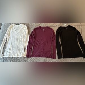 Bundle of 3 Size Medium Bowery Super Soft Long Sleeve Tops